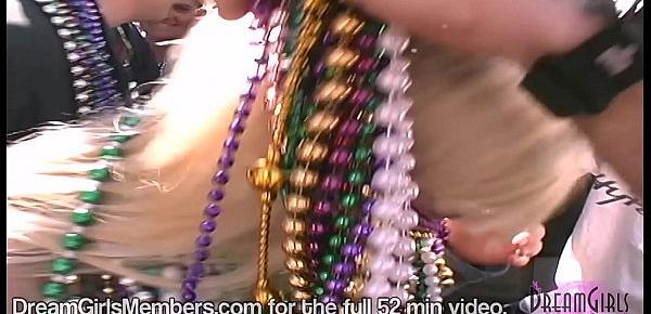  College Girls Bare Awesome Natural Tits At Mardi Gras